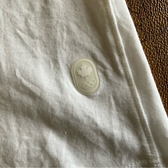 Lululemon Love Crew t-shirt Team Canada - Picture 10 of 10